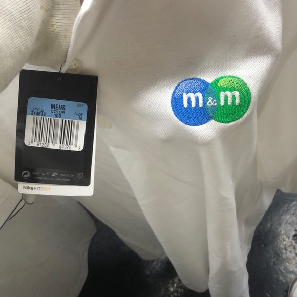 Nike golf M&M polo size M BRAND NEW - Picture 2 of 3